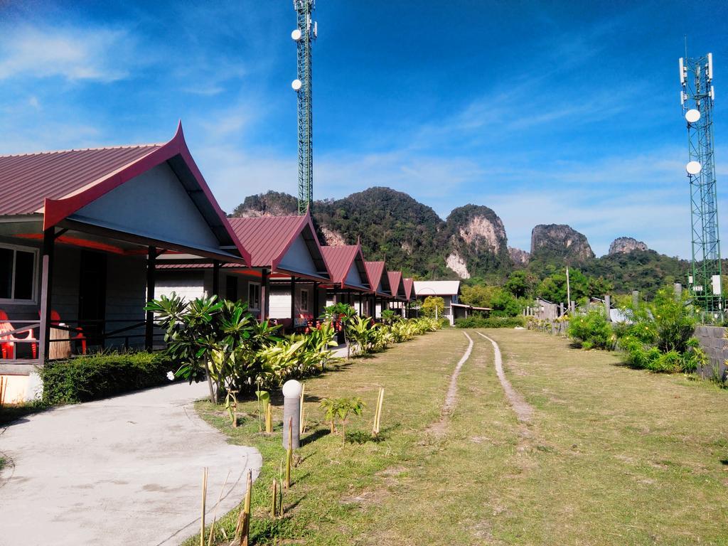 Отель Phi Phi Coralbay Экстерьер фото